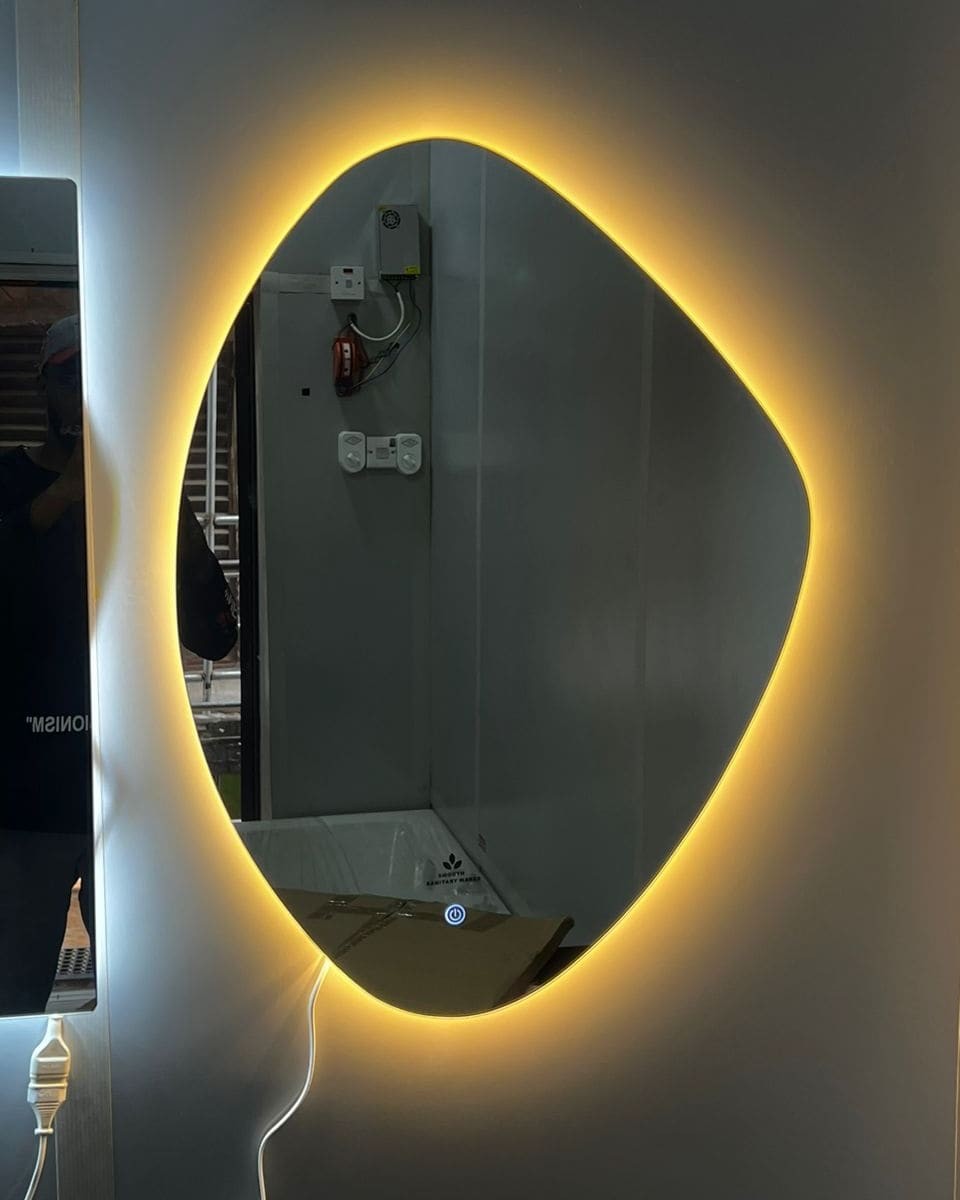 LED shapeless mirror